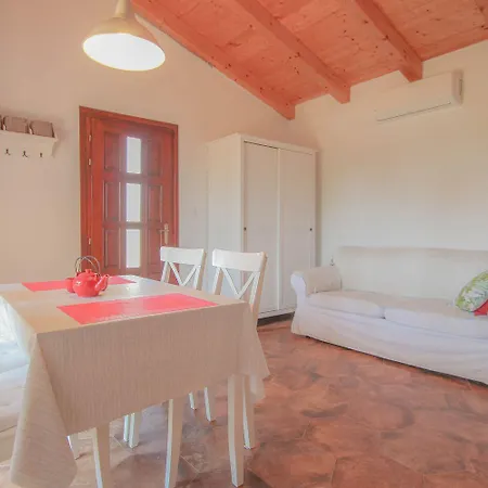 Apartman Charmantes Studio-apartment Mit Mediterranem Garten, Grill, Liege, Wifi *